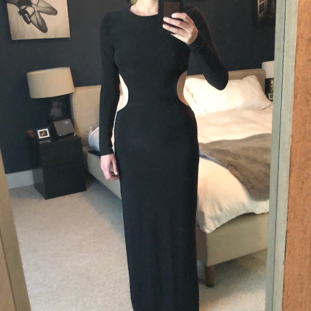 Long sleeve side cutout maxi dress